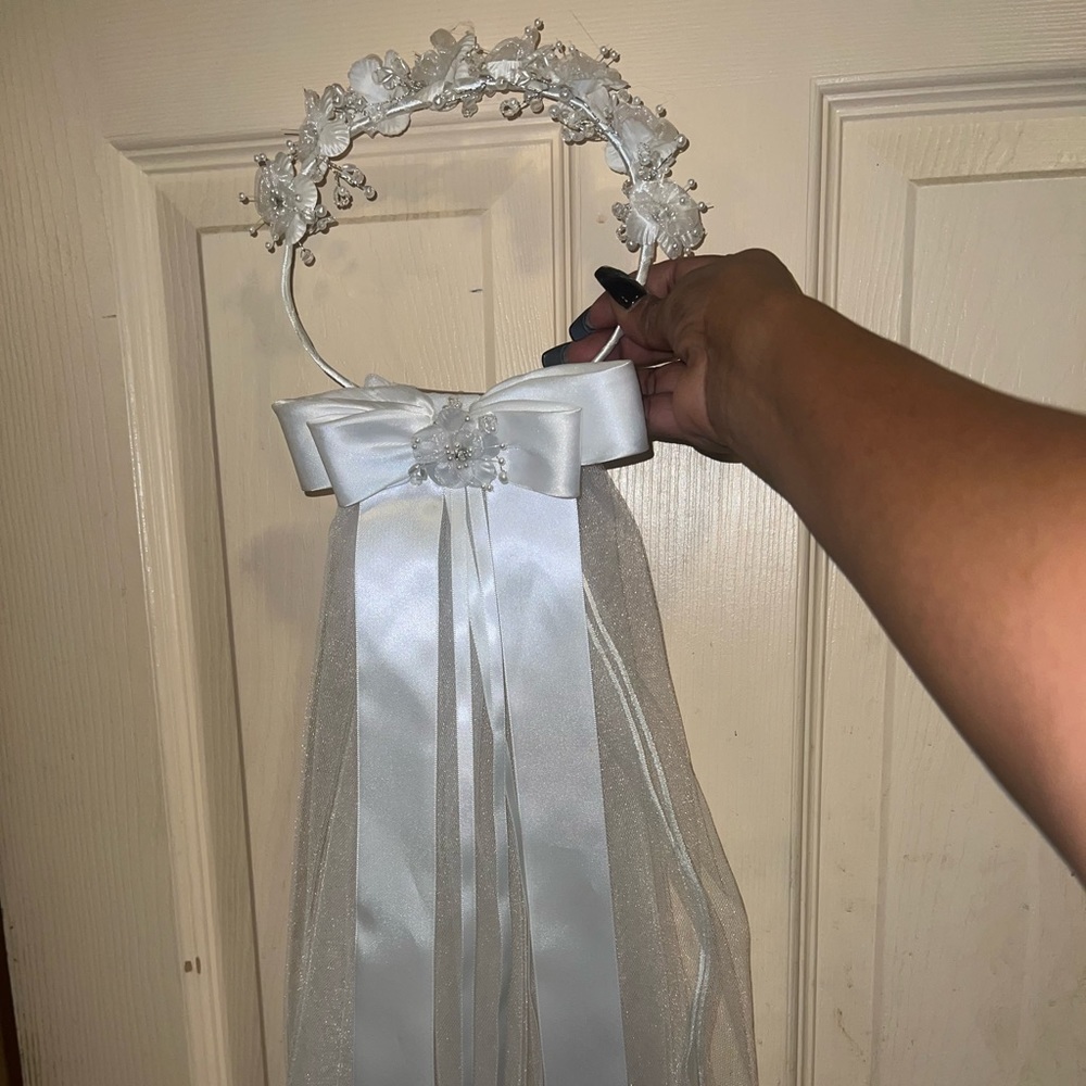 A beautiful dress for a first communication